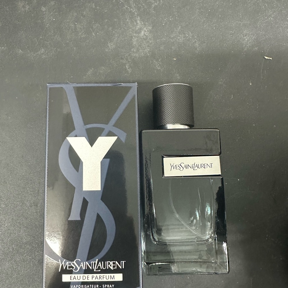 Yves Saint Laurent Black Eau de Parfum